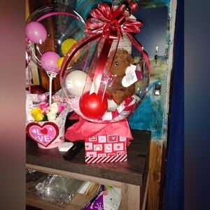 Red and Pink Balloon Gift Set